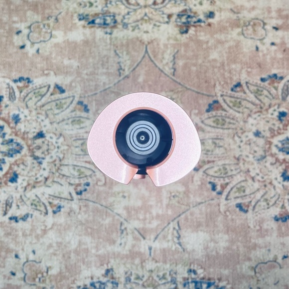 Conair Unbounded Wireless Hair Curler - Picture 6 of 7